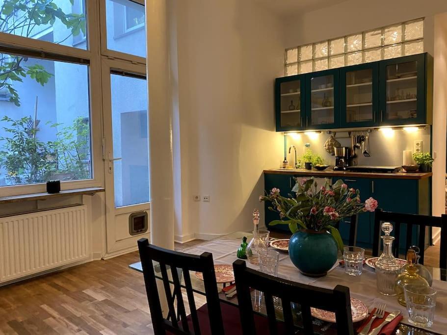 Апартаменты Cosy & Flat Near Center Дюссельдорф